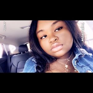 Meet your Posher, Pauline